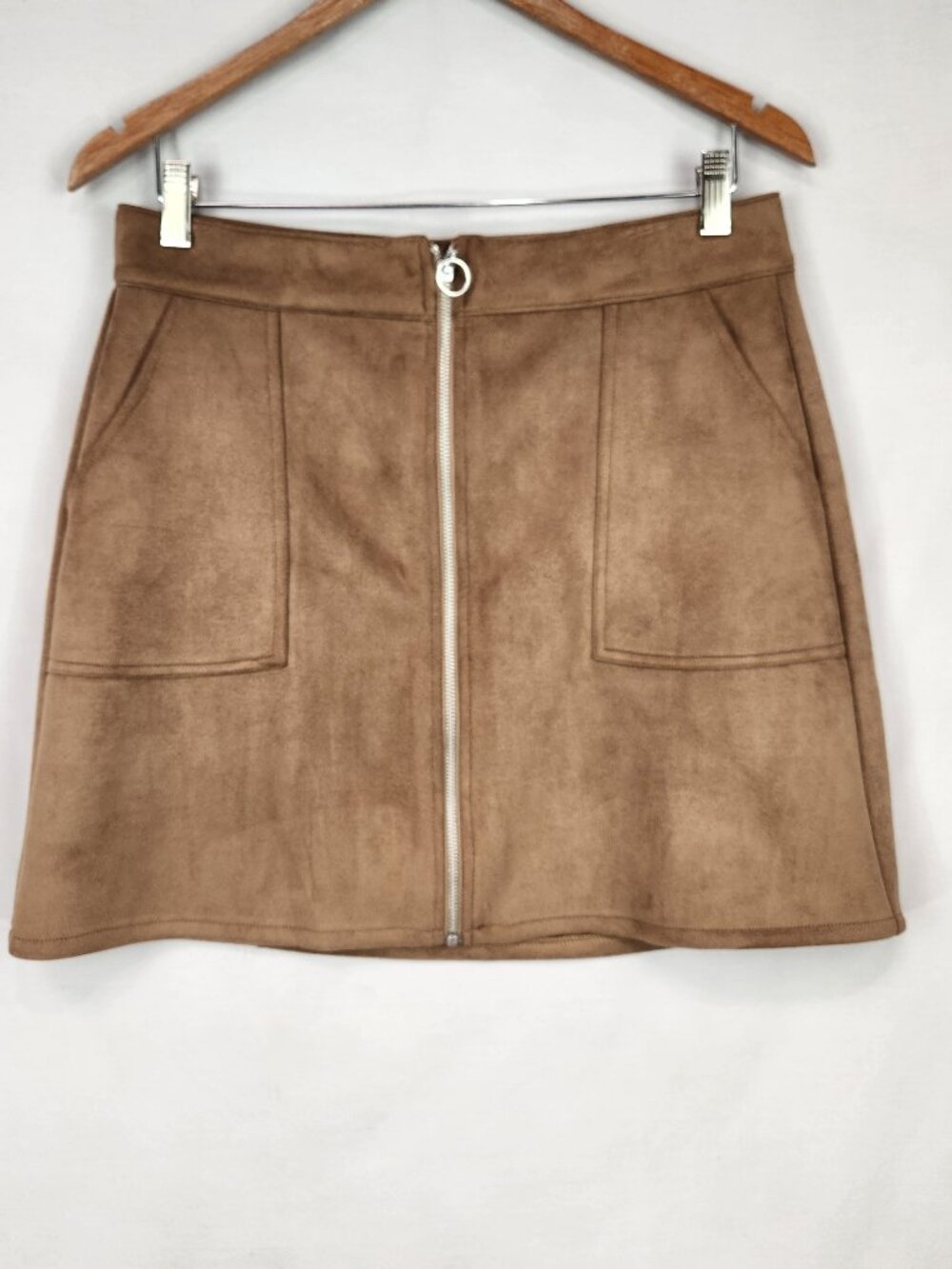 Maurices Faux Suede Mini Skirt Womens M Brown Zip up Front Pockets Retro Boho